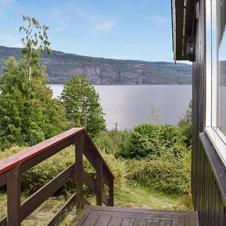 4 Bedroom In *